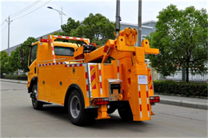 龙州高速路拖车费